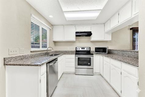 5908 Baroncrest Drive Arlington TX 76017