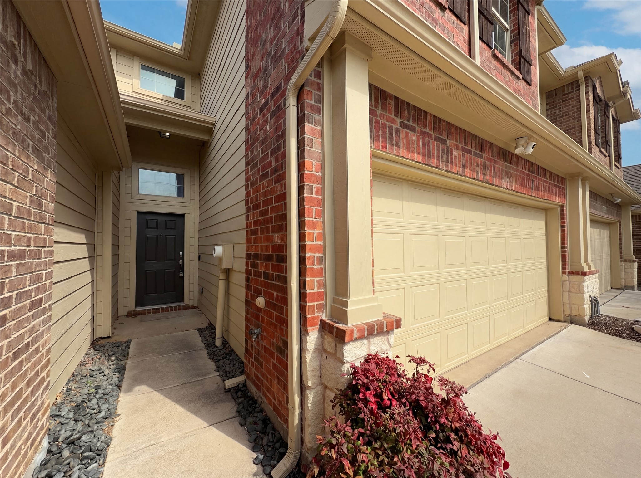 949 Wellington Drive Lewisville TX 75067