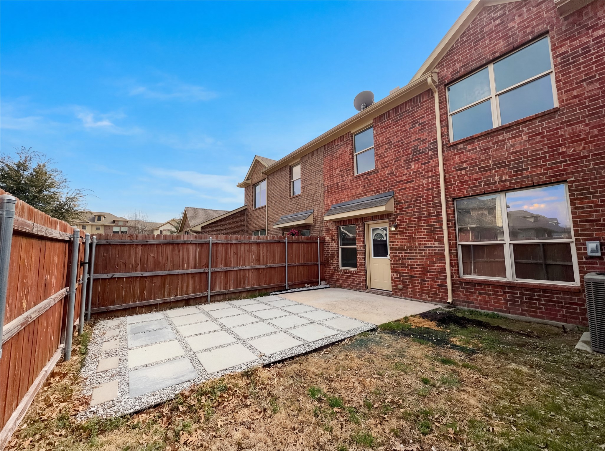 949 Wellington Drive Lewisville TX 75067