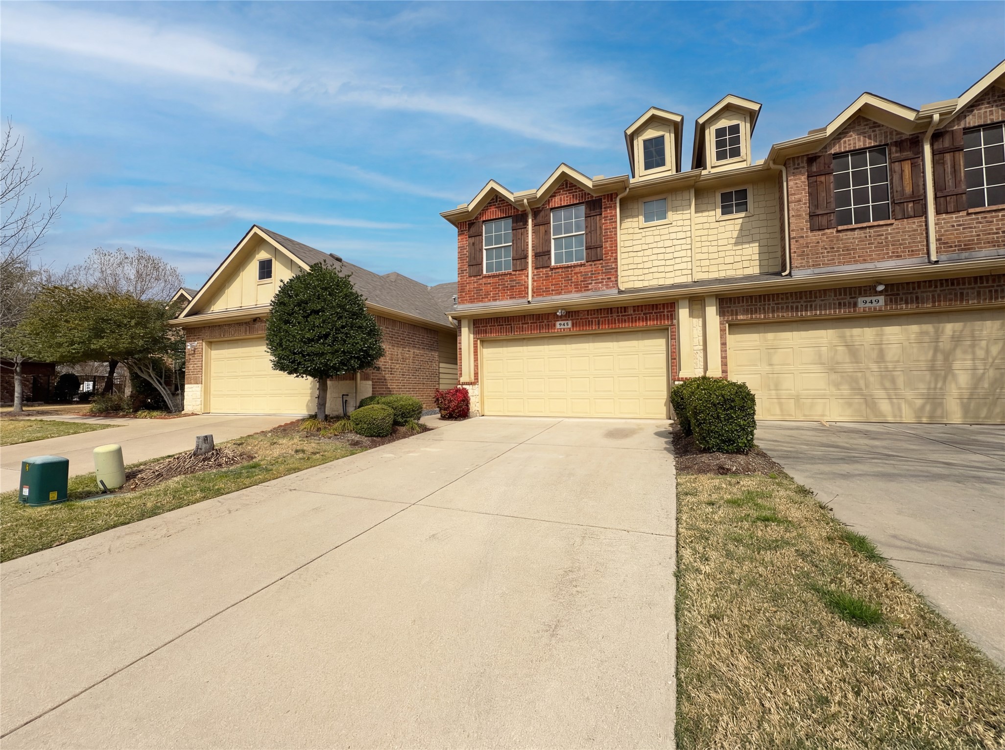 949 Wellington Drive Lewisville TX 75067