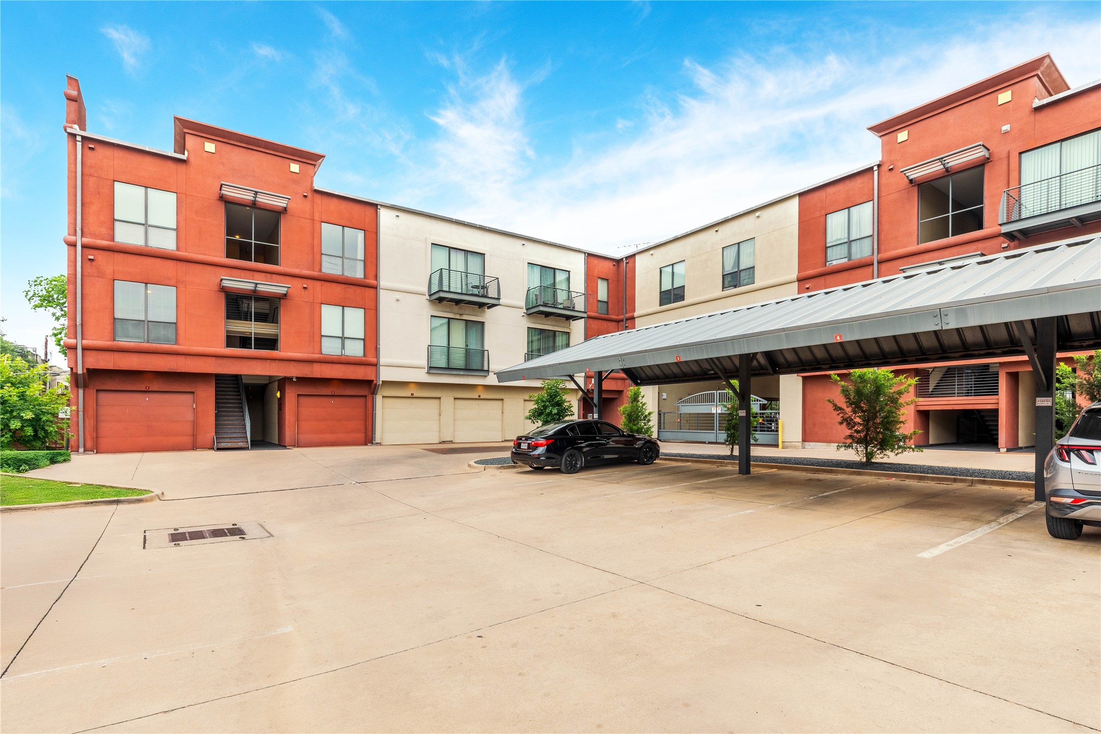 4605 Cedar Springs Road Dallas TX 75219
