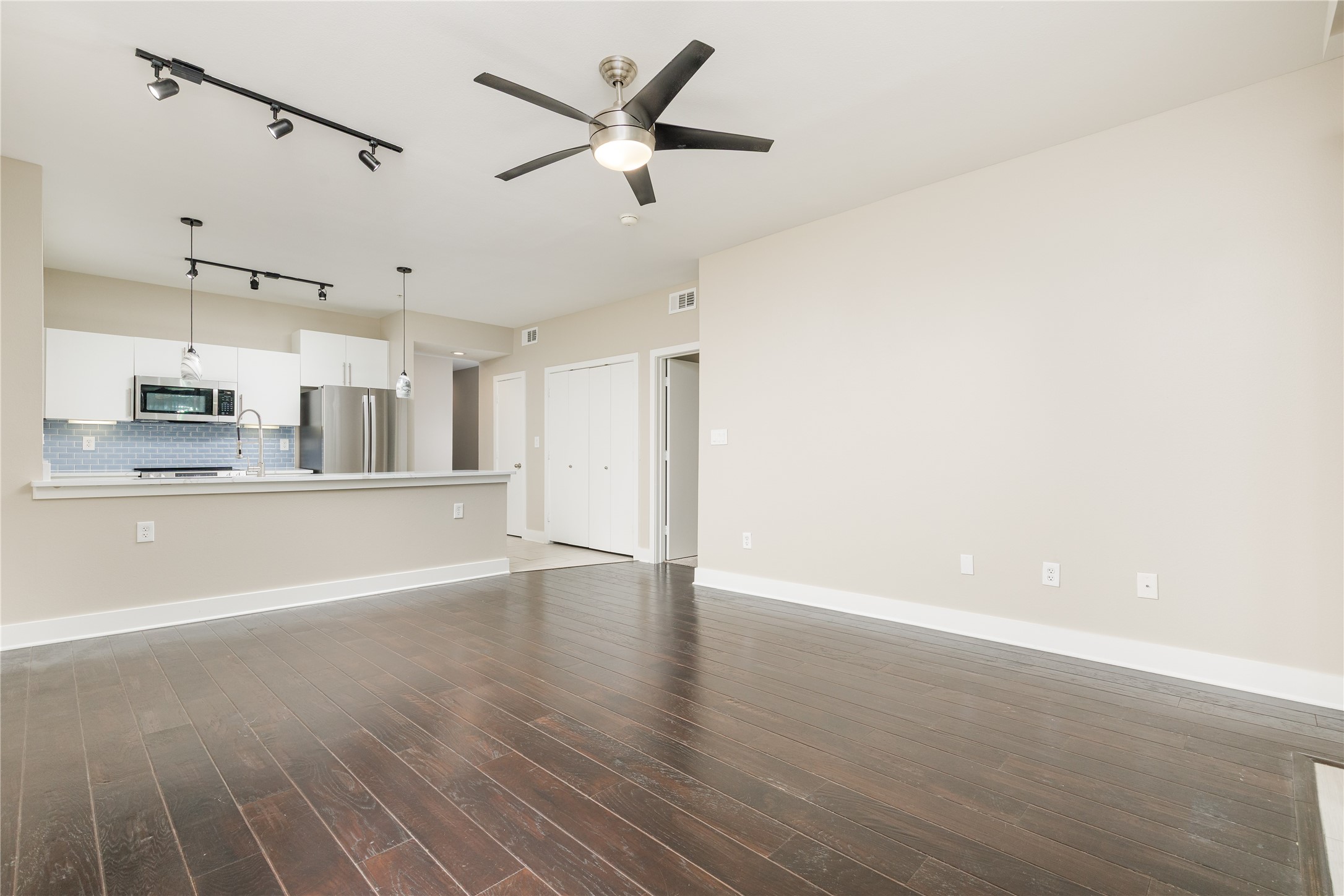 4605 Cedar Springs Road Dallas TX 75219