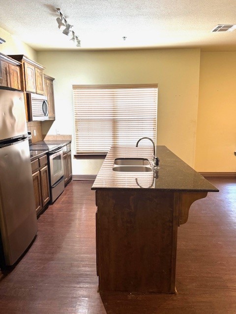 2410 S 2nd Street Waco TX 76706