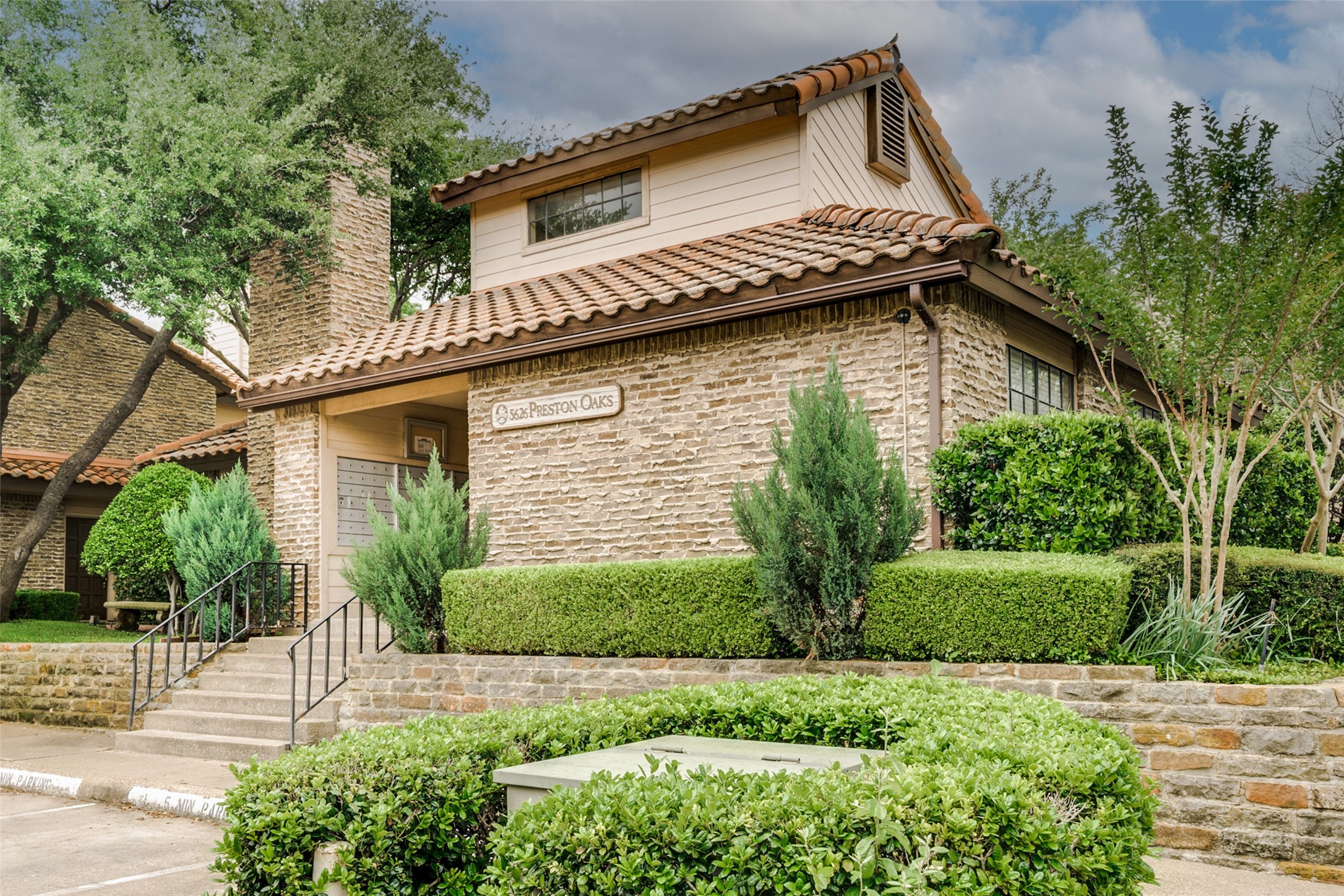 5626 Preston Oaks Road Dallas TX 75254
