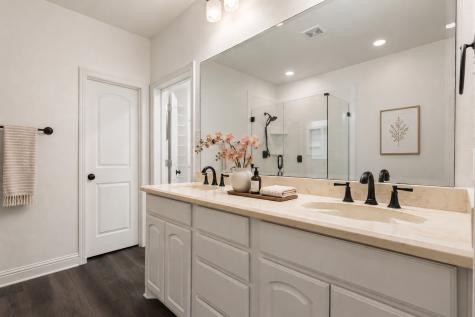 8813 Tudor Place Dallas TX 75228