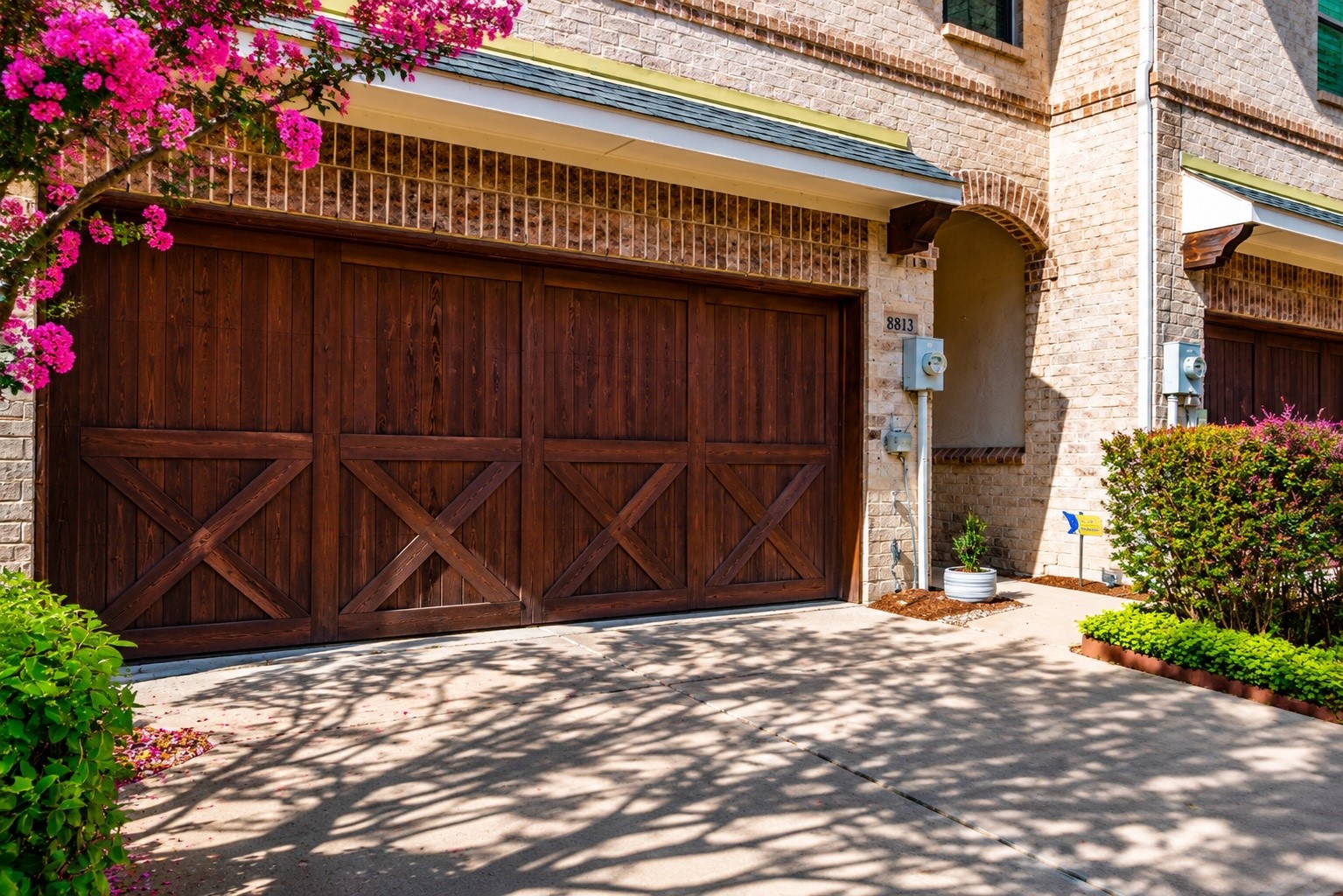 8813 Tudor Place Dallas TX 75228