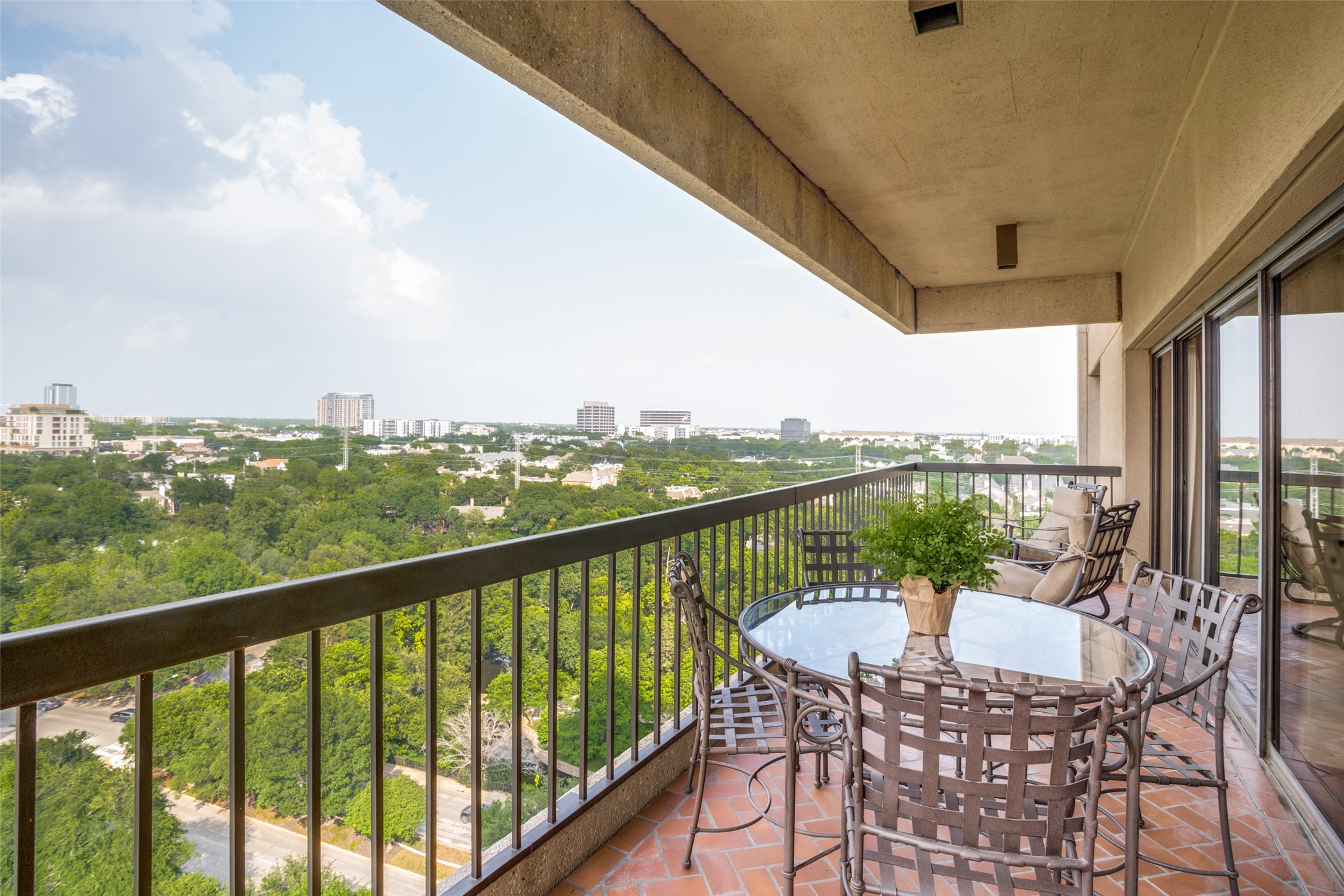 3831 Turtle Creek Boulevard Dallas TX 75219