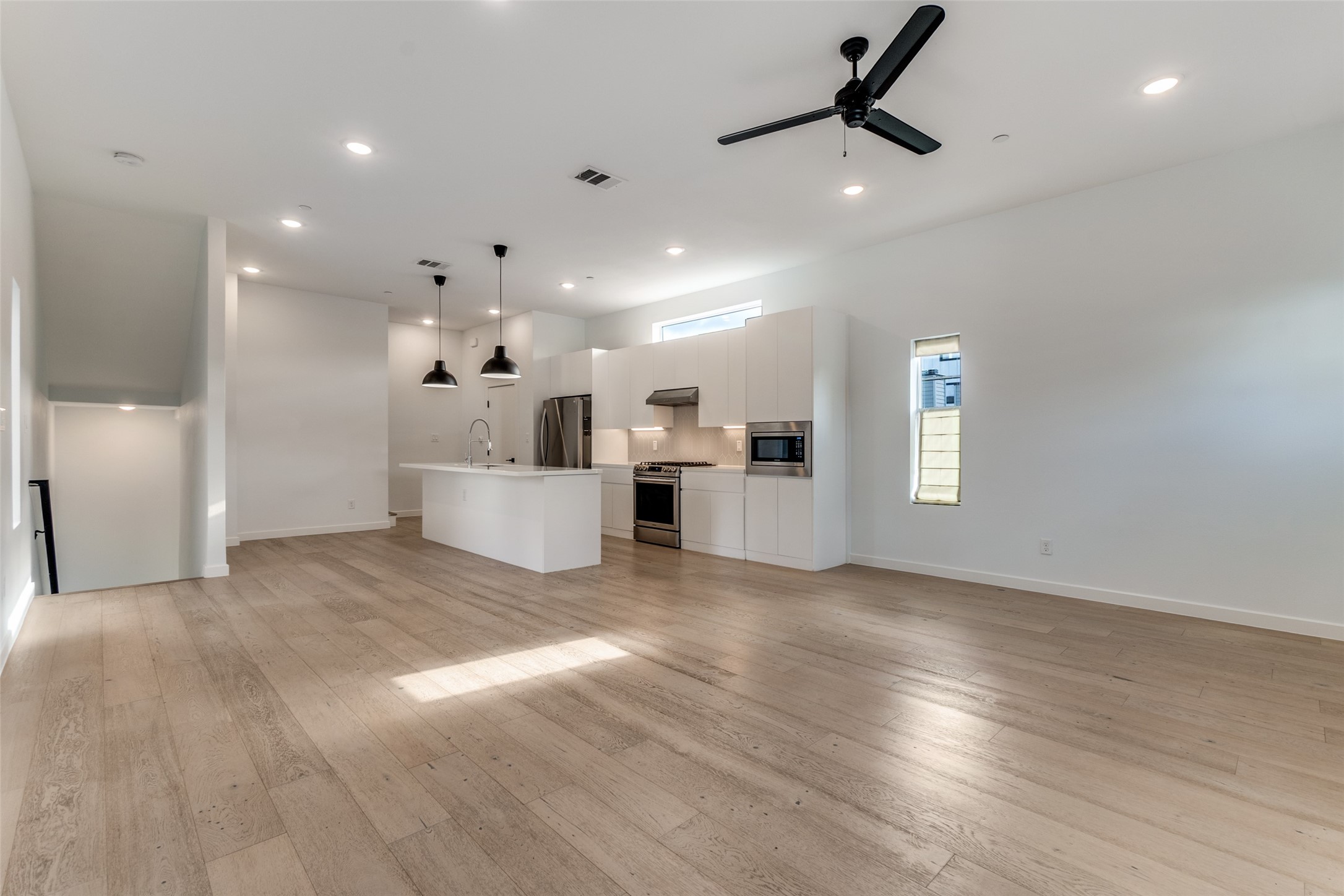 1505 N Garrett Avenue Dallas TX 75206