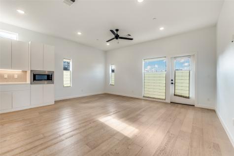 1505 N Garrett Avenue Dallas TX 75206