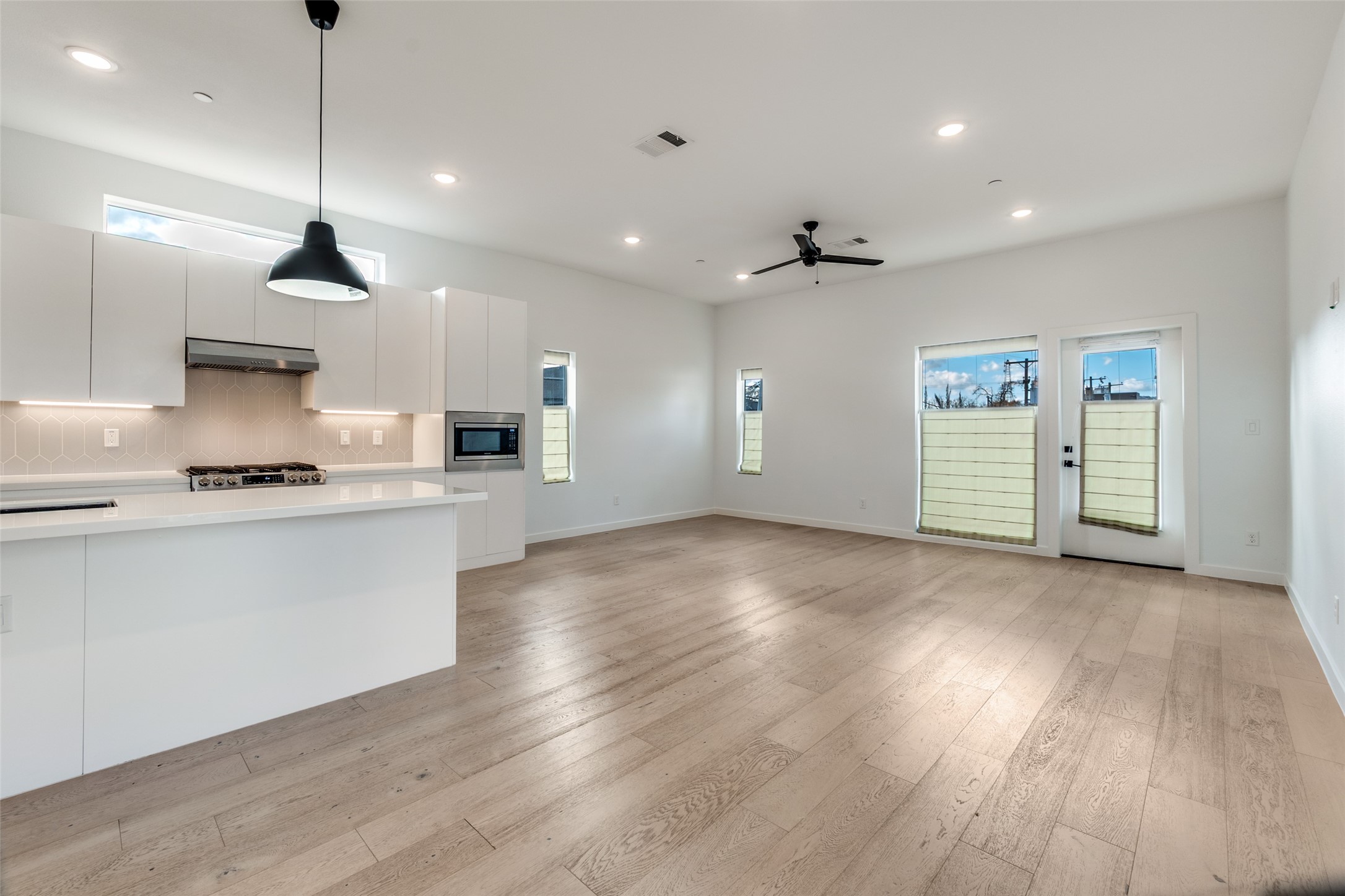 1505 N Garrett Avenue Dallas TX 75206