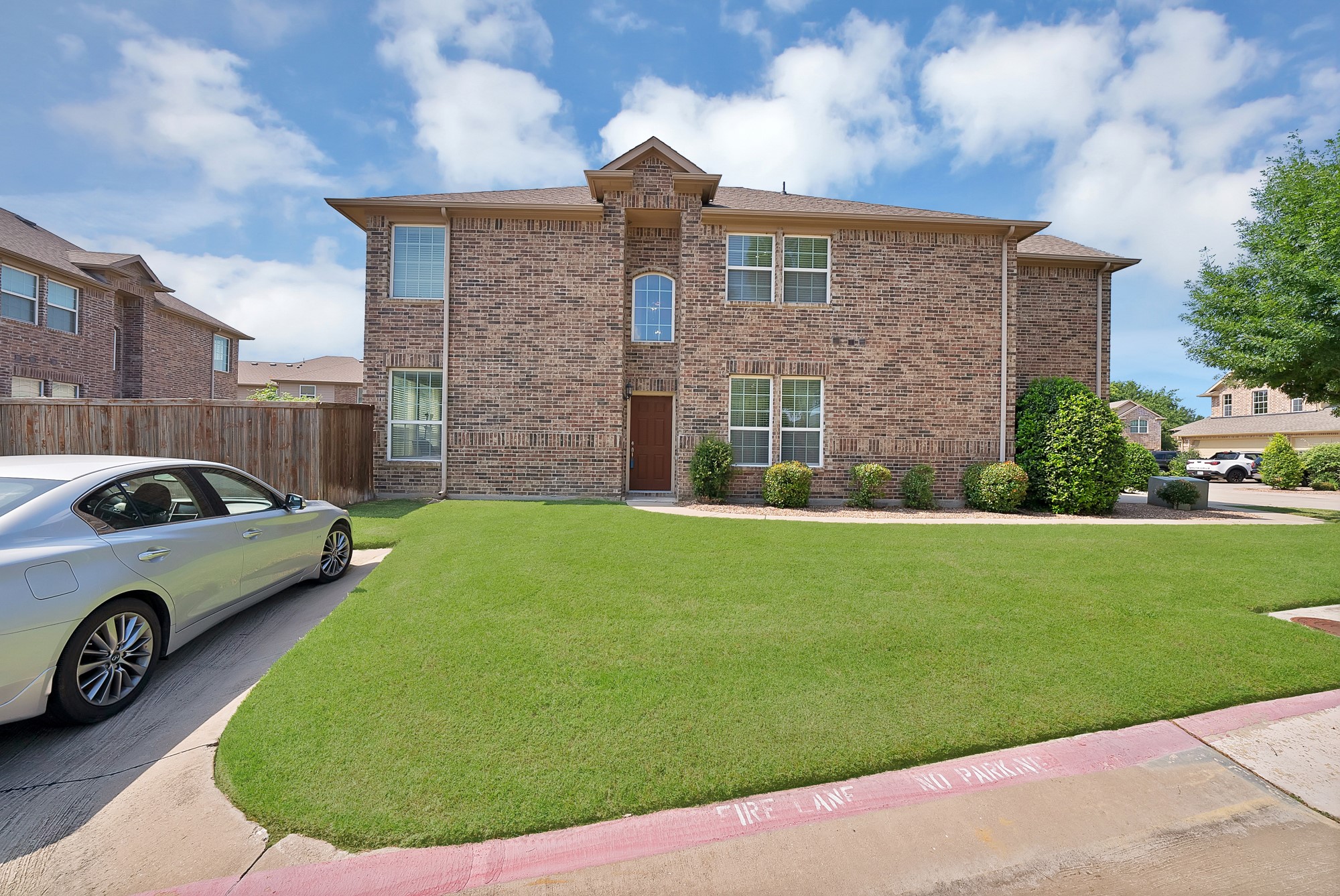 1946 Sherburne Street Lewisville TX 75067