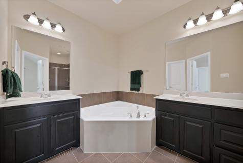 1946 Sherburne Street Lewisville TX 75067