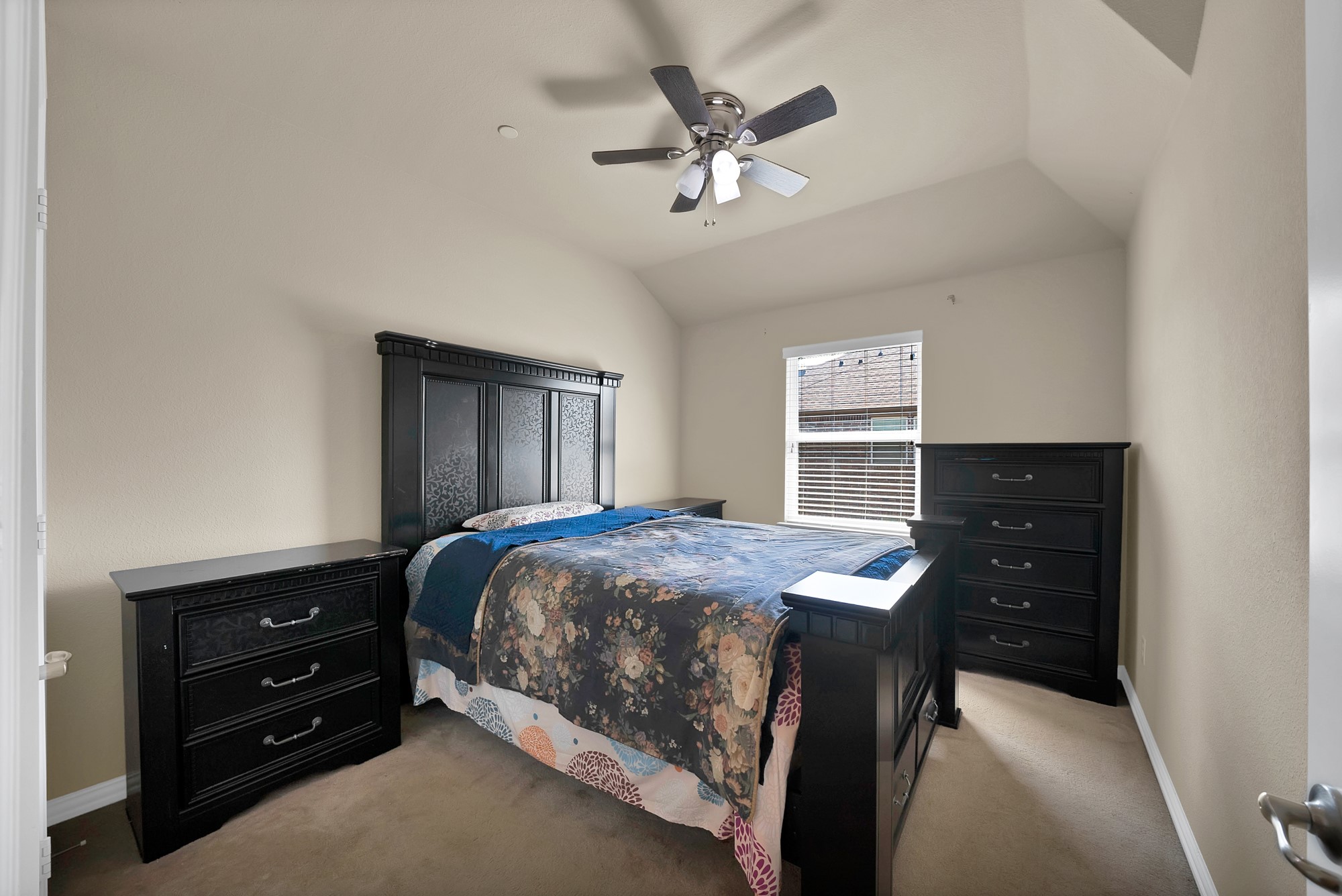 1946 Sherburne Street Lewisville TX 75067