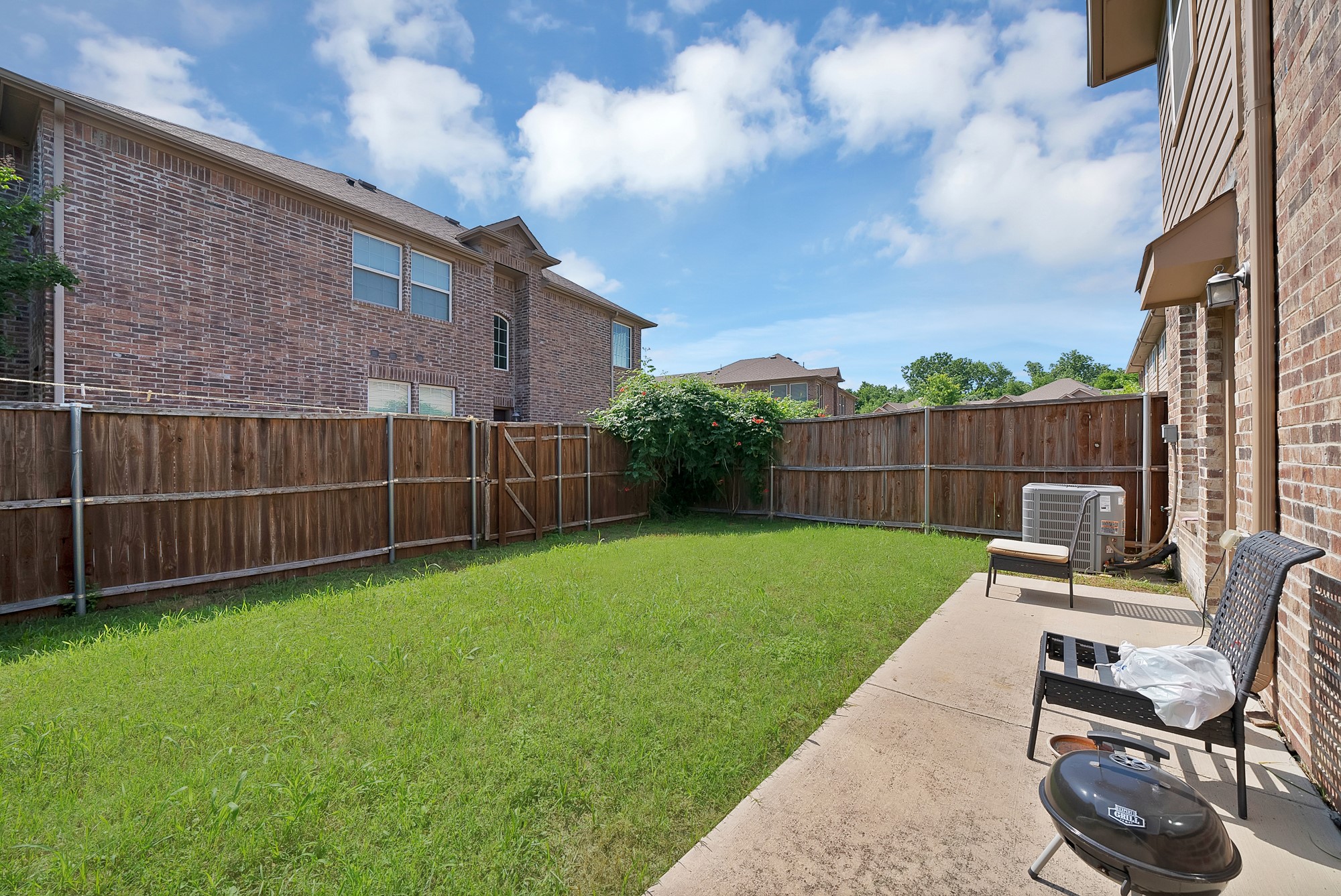 1946 Sherburne Street Lewisville TX 75067