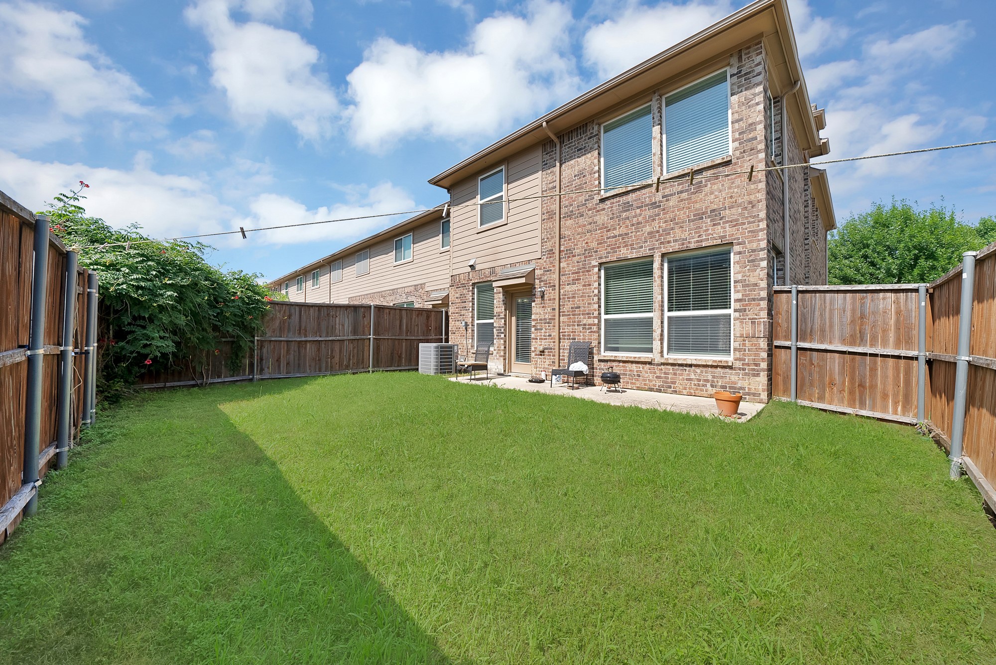 1946 Sherburne Street Lewisville TX 75067