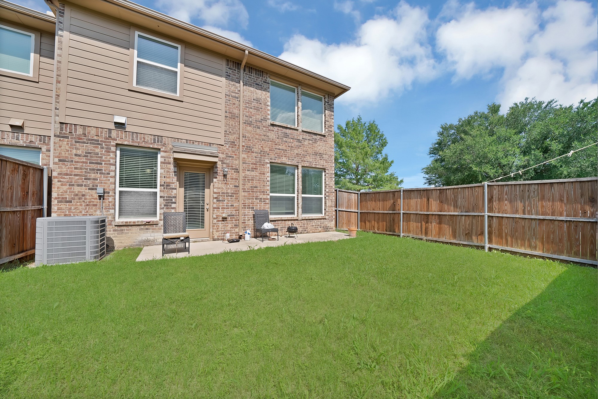 1946 Sherburne Street Lewisville TX 75067