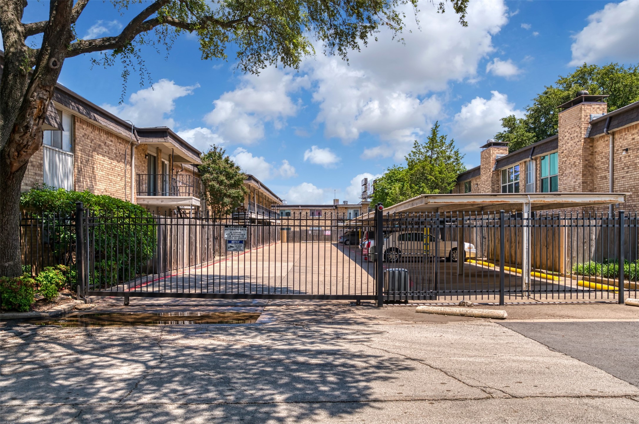 10252 Regal Oaks Drive Dallas TX 75230