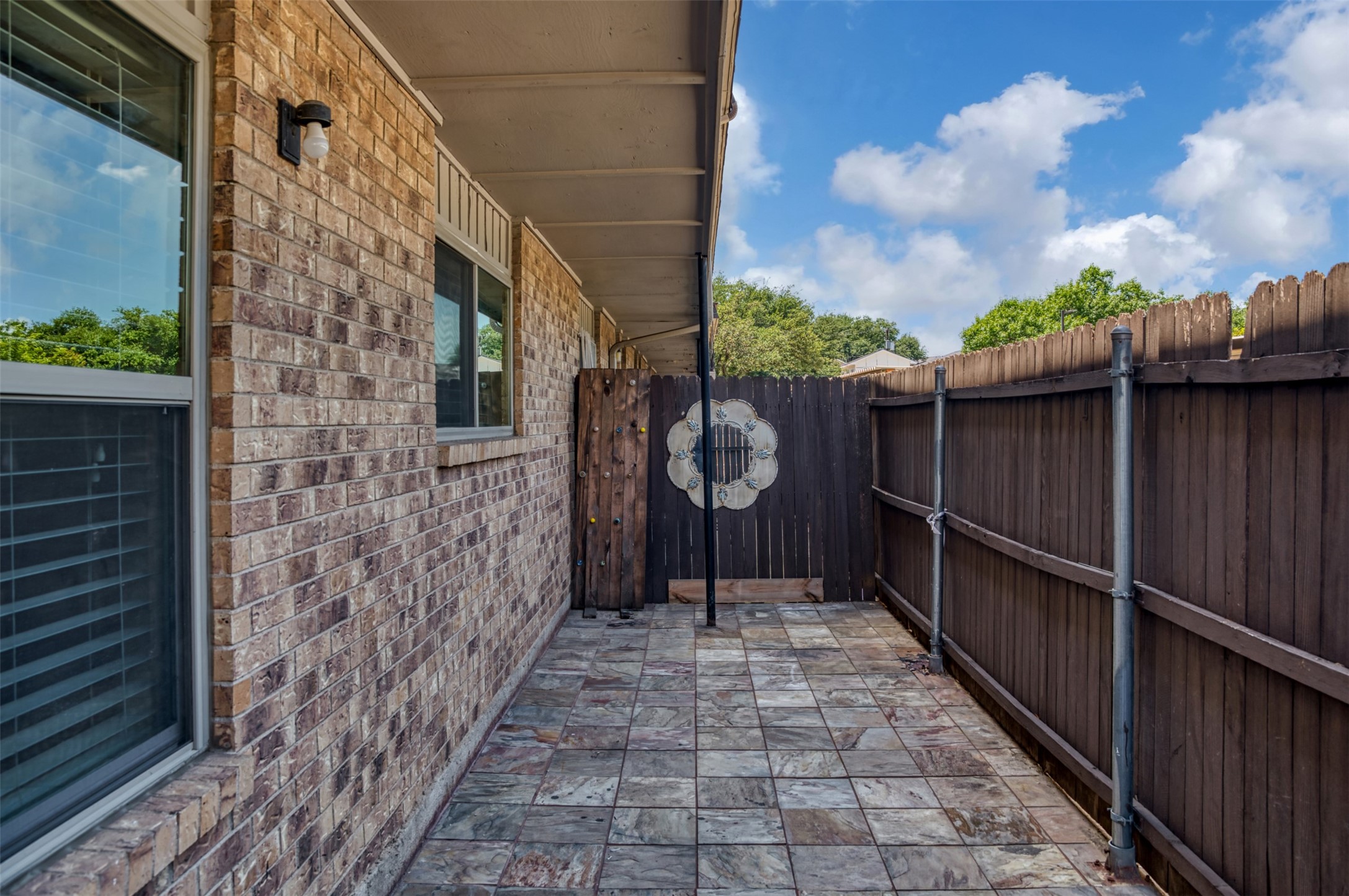 10252 Regal Oaks Drive Dallas TX 75230