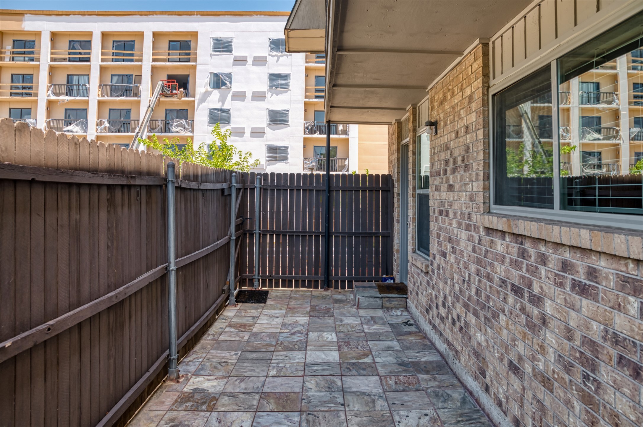 10252 Regal Oaks Drive Dallas TX 75230