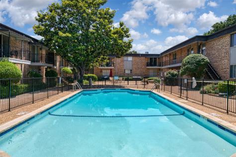 10252 Regal Oaks Drive Dallas TX 75230