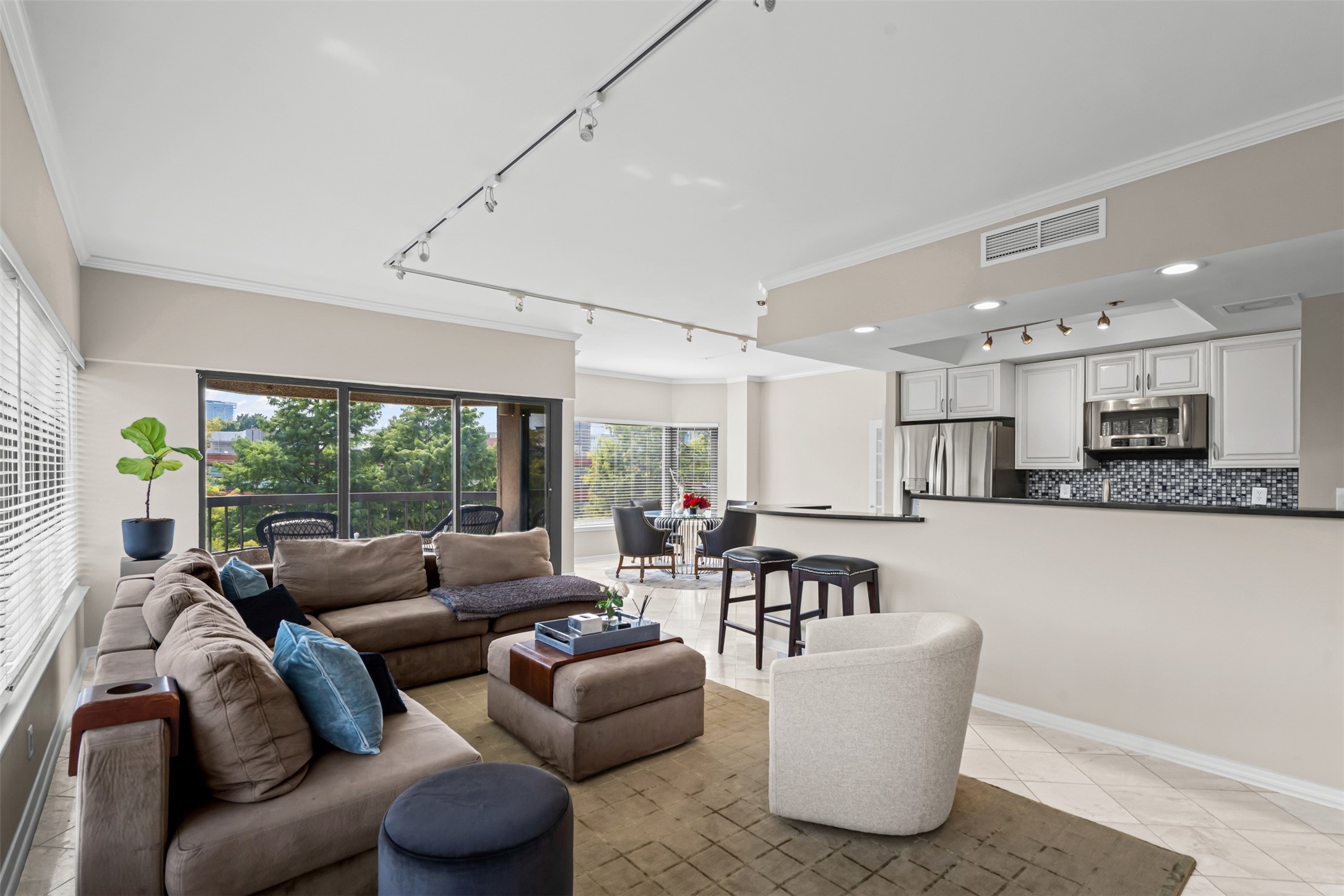 3030 Mckinney Avenue Dallas TX 75204