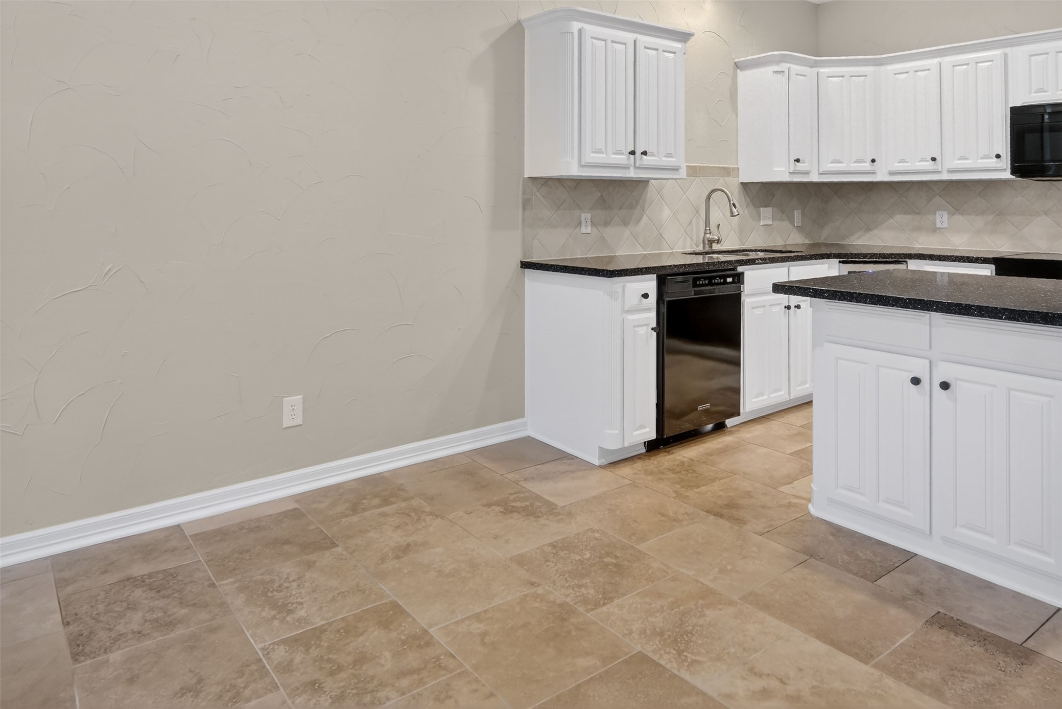 2122 Clear Lake Road Weatherford TX 76087