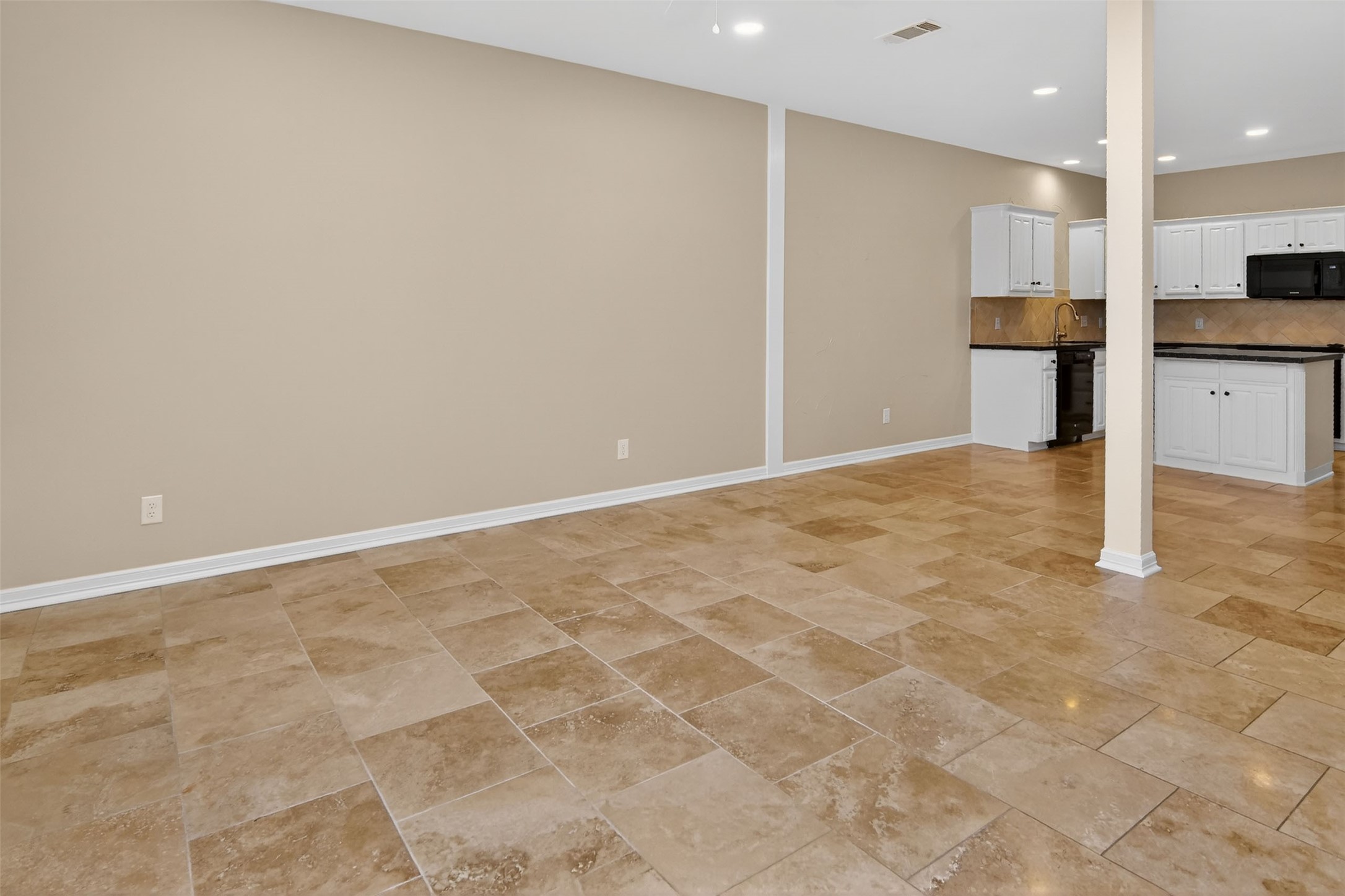 2122 Clear Lake Road Weatherford TX 76087