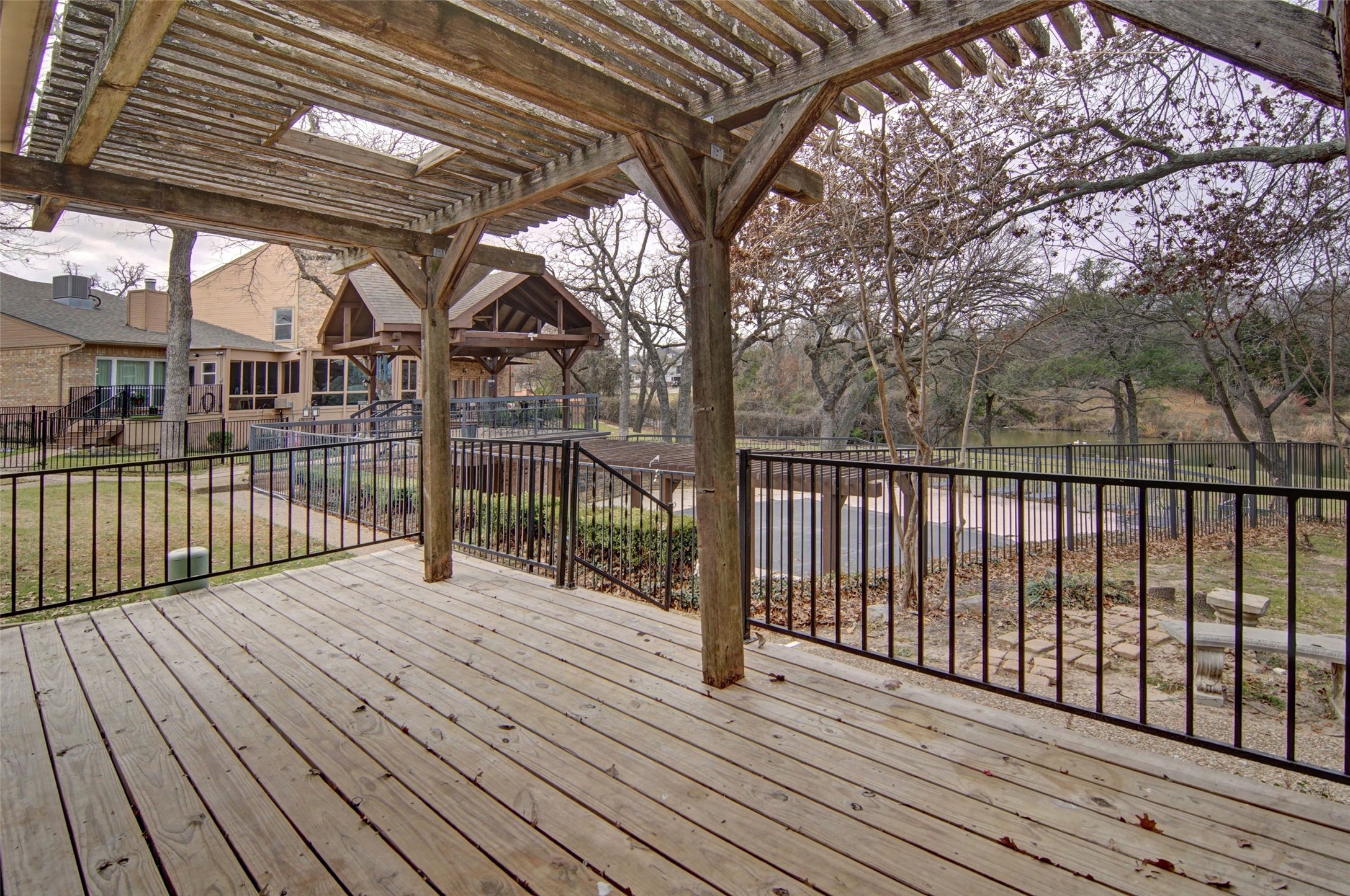 2122 Clear Lake Road Weatherford TX 76087