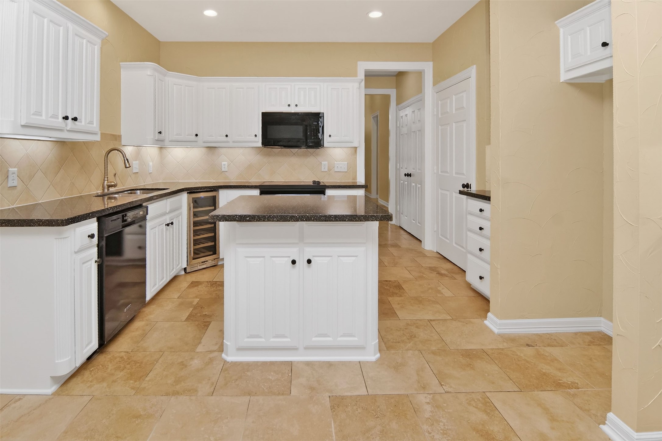2122 Clear Lake Road Weatherford TX 76087