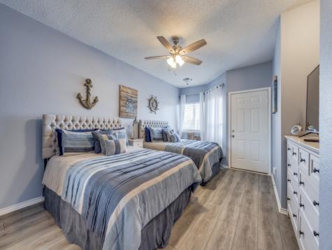 2164 Tanglewood Boulevard Pottsboro TX 75076