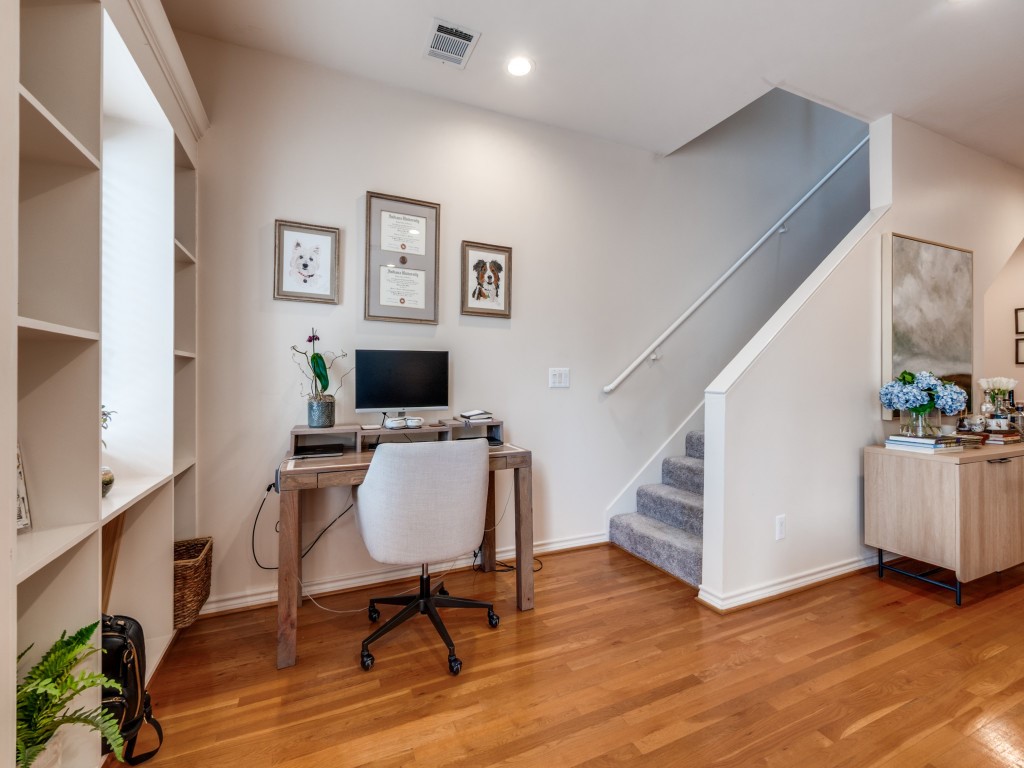 3250 Cambrick Street Dallas TX 75204