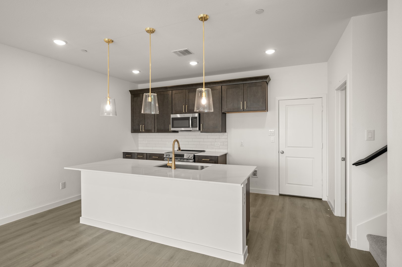 5704 Lakeview Drive Watauga TX 76148