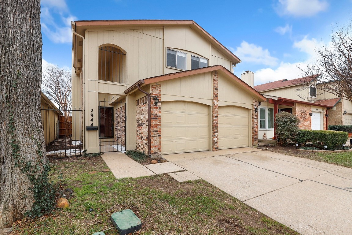 2944 Antares Circle Garland TX 75044