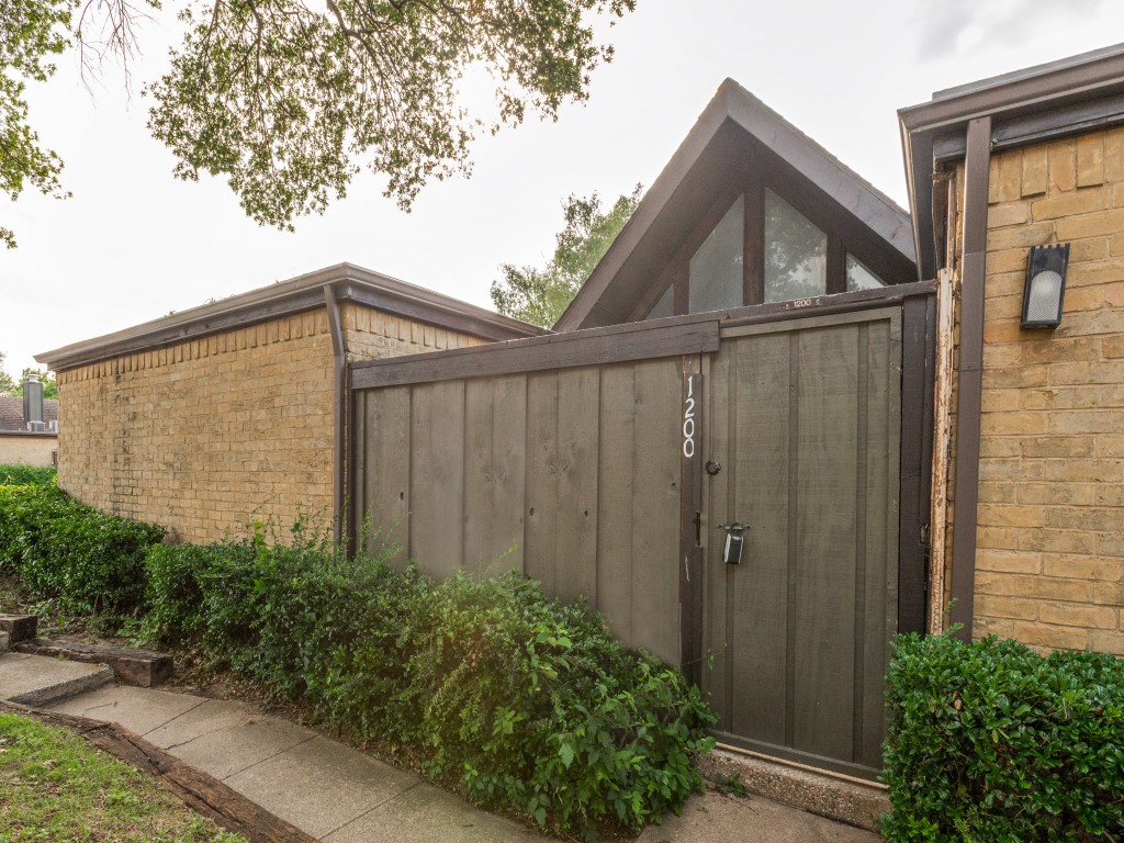4624 Country Creek Drive Dallas TX 75236