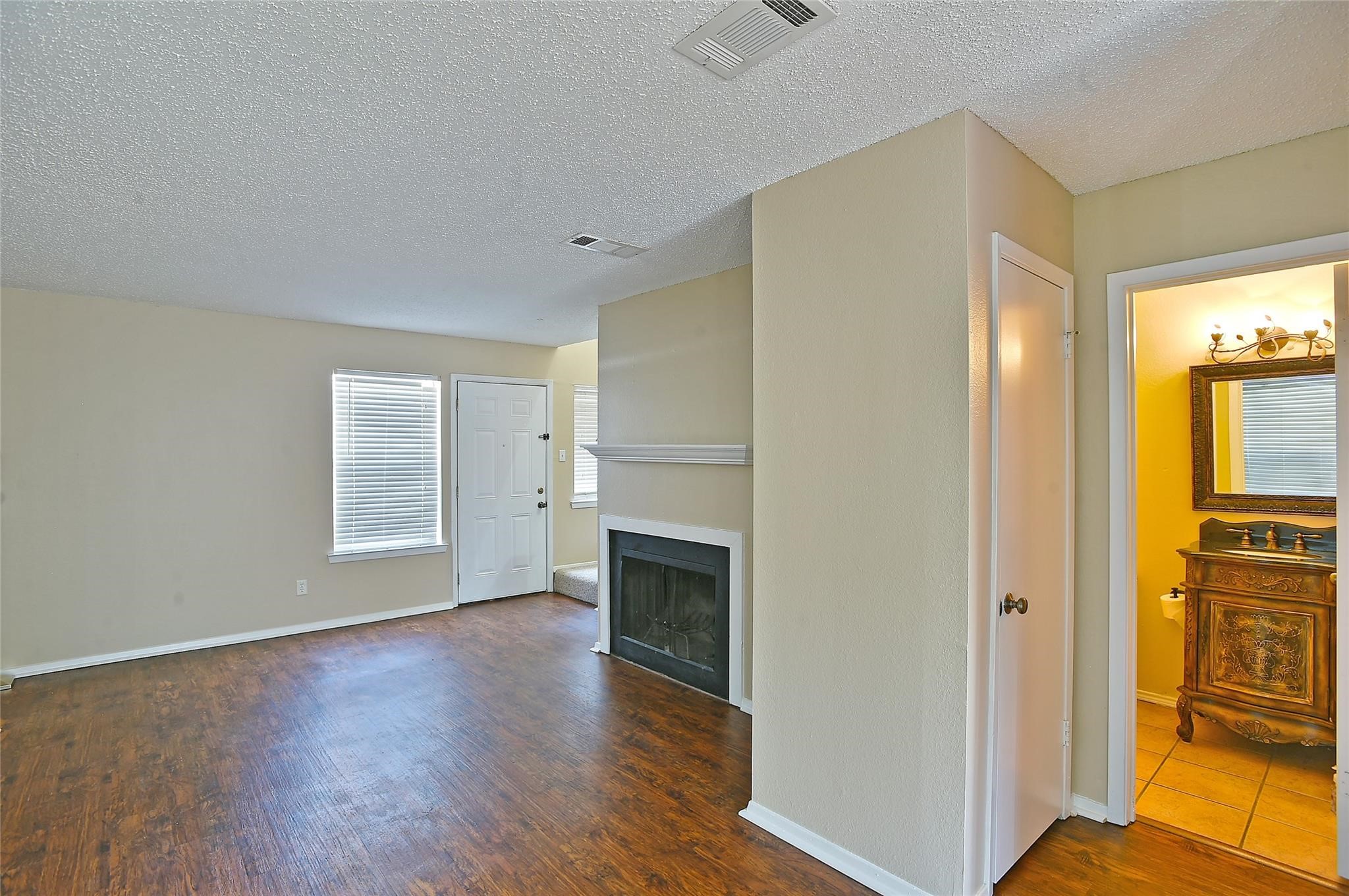 619 Timberline Drive Hurst TX 76053