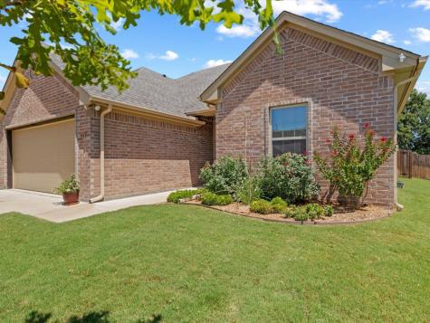 537 Landry Court Granbury TX 76049