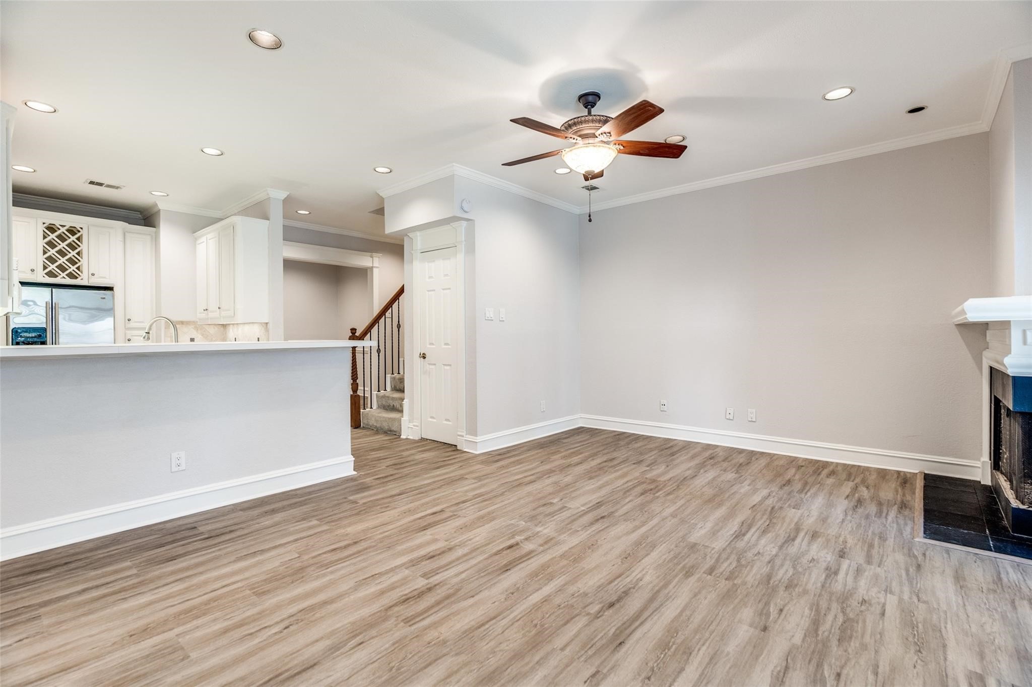 5325 Bent Tree Forest Drive Dallas TX 75248