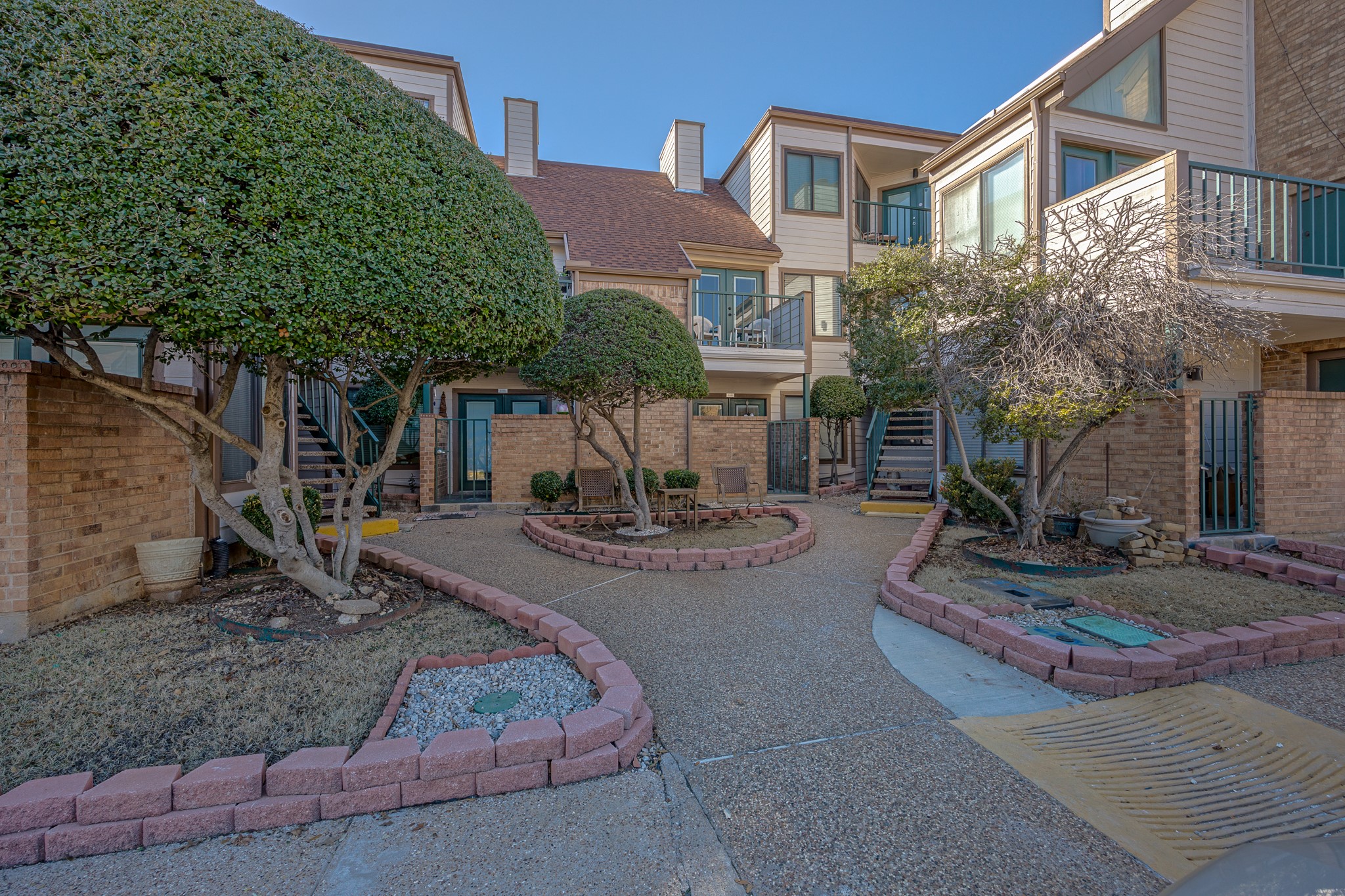 2310 Balsam Drive Arlington TX 76006
