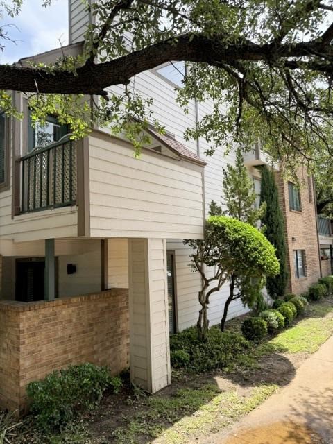 2311 Balsam Drive Arlington TX 76006