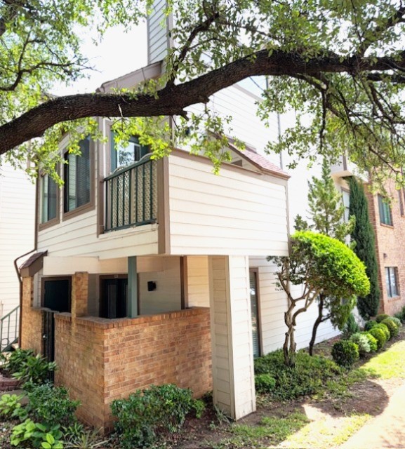 2311 Balsam Drive Arlington TX 76006