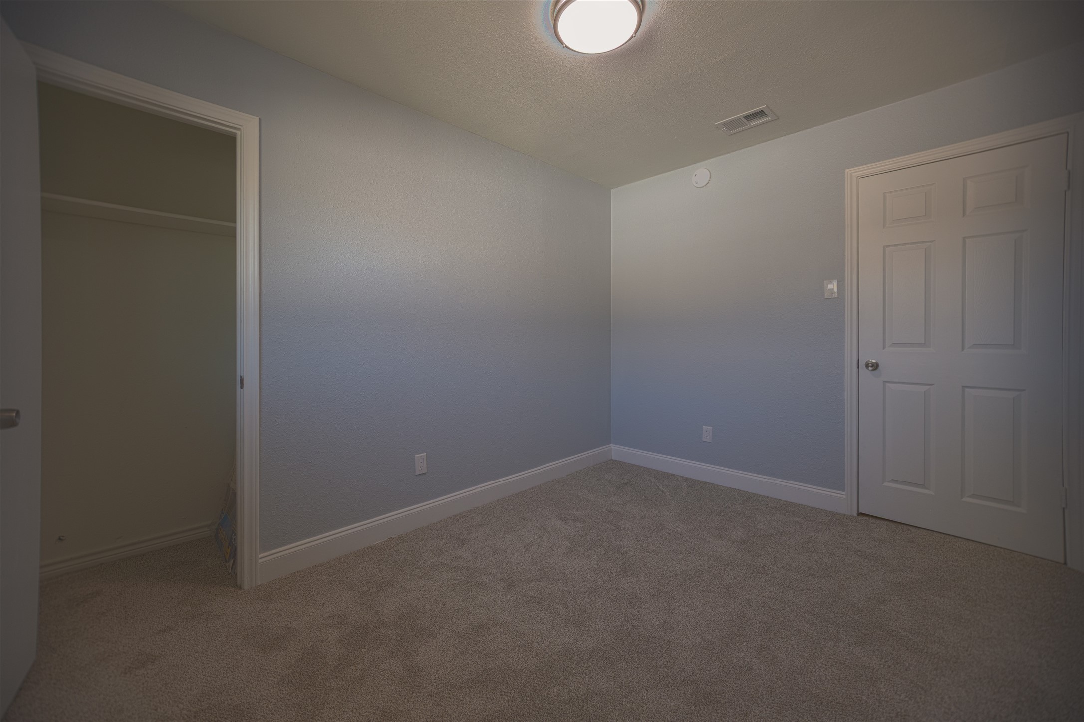 733 Intrepid Drive Garland TX 75043