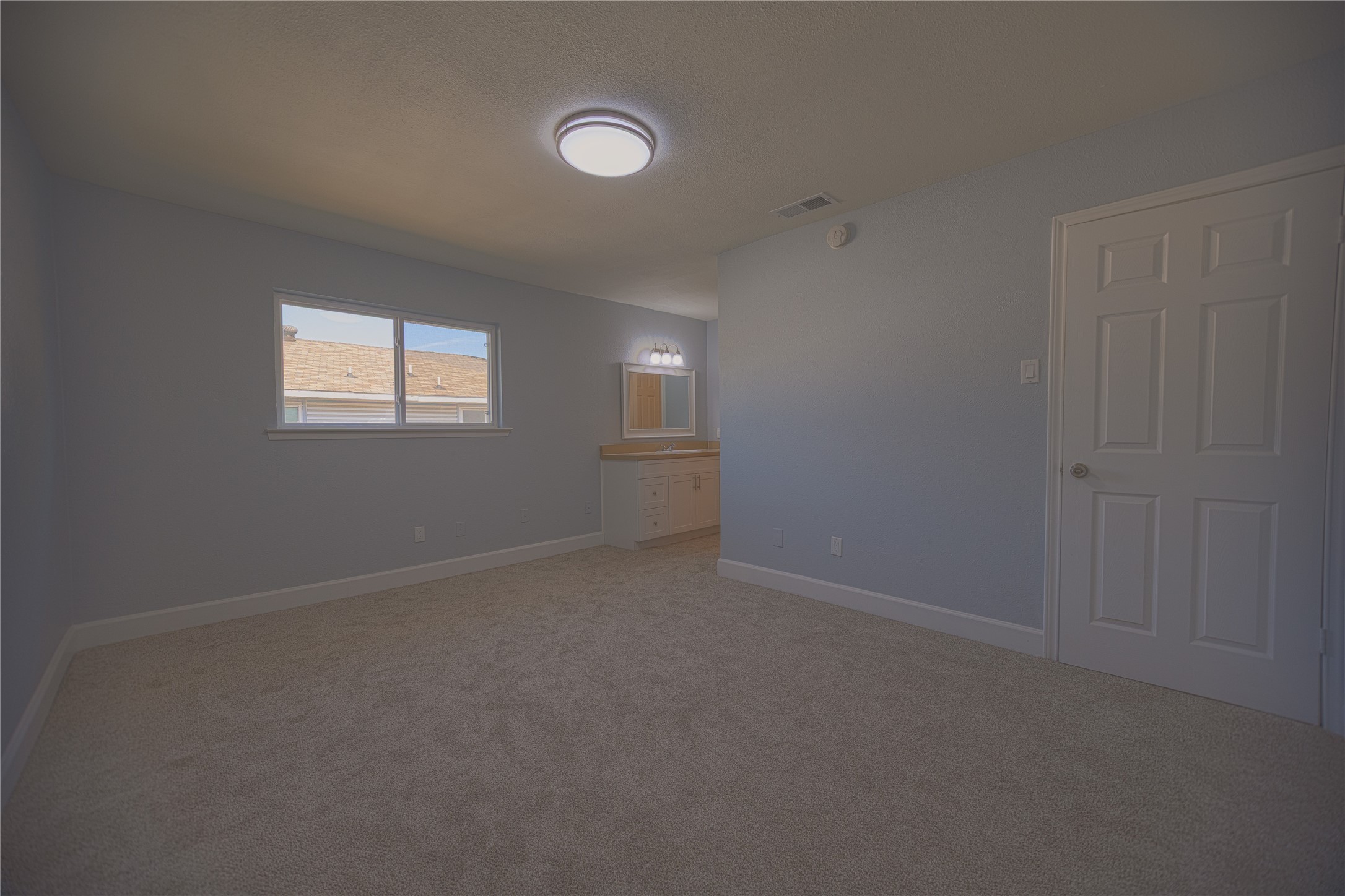 733 Intrepid Drive Garland TX 75043