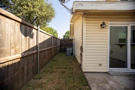 733 Intrepid Drive Garland TX 75043