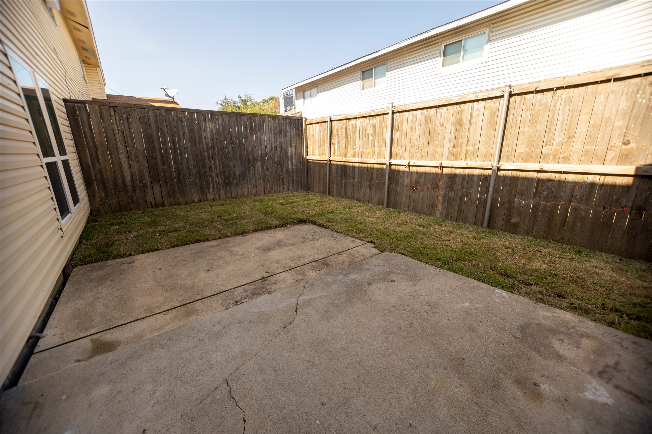 733 Intrepid Drive Garland TX 75043