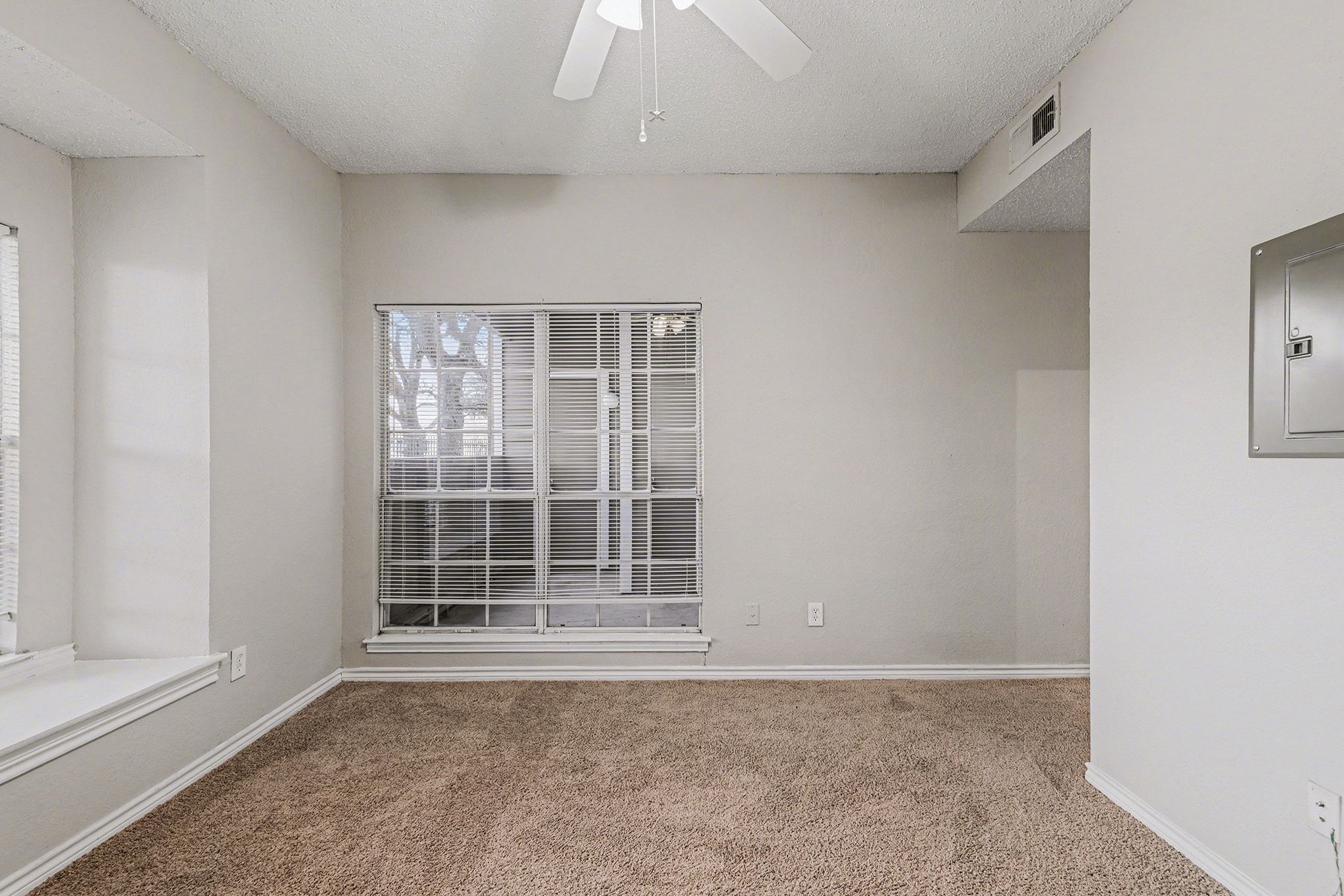 3607 W Northgate Drive Irving TX 75062