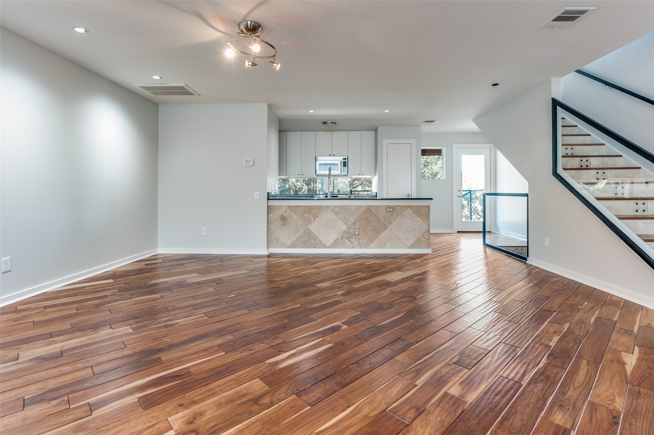 4213 Dickason Avenue Dallas TX 75219