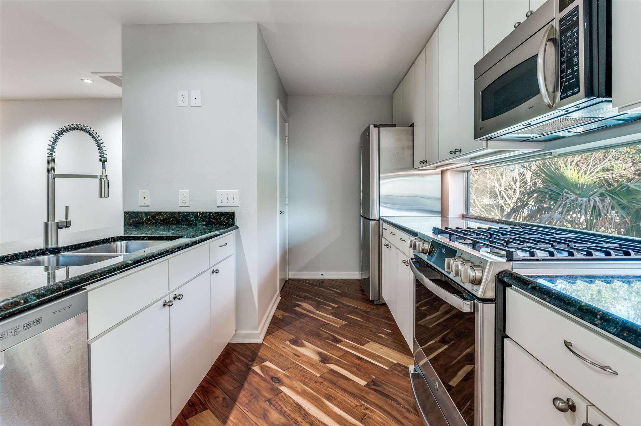 4213 Dickason Avenue Dallas TX 75219