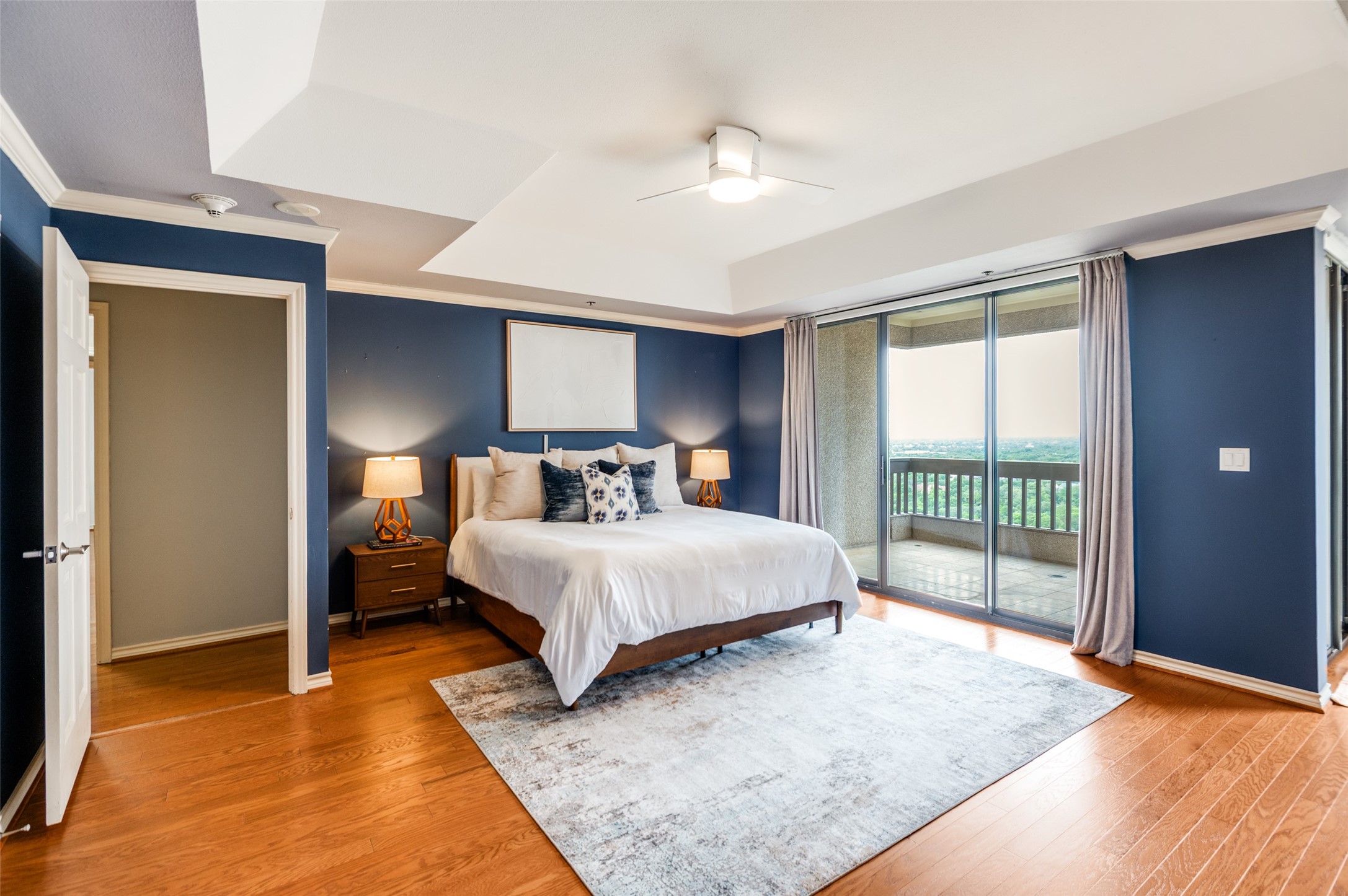5909 Luther Lane Dallas TX 75225