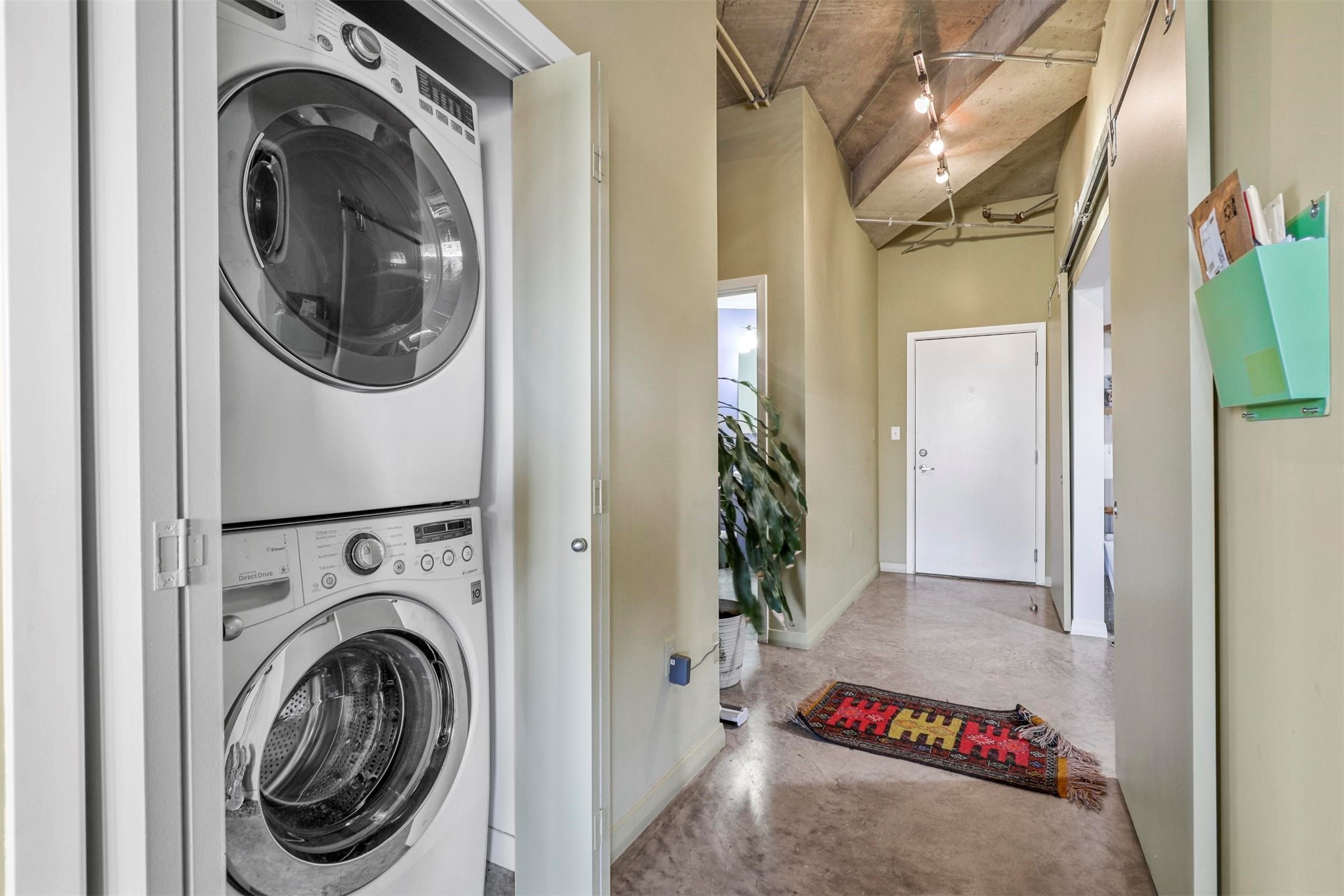1001 Belleview Street Dallas TX 75215