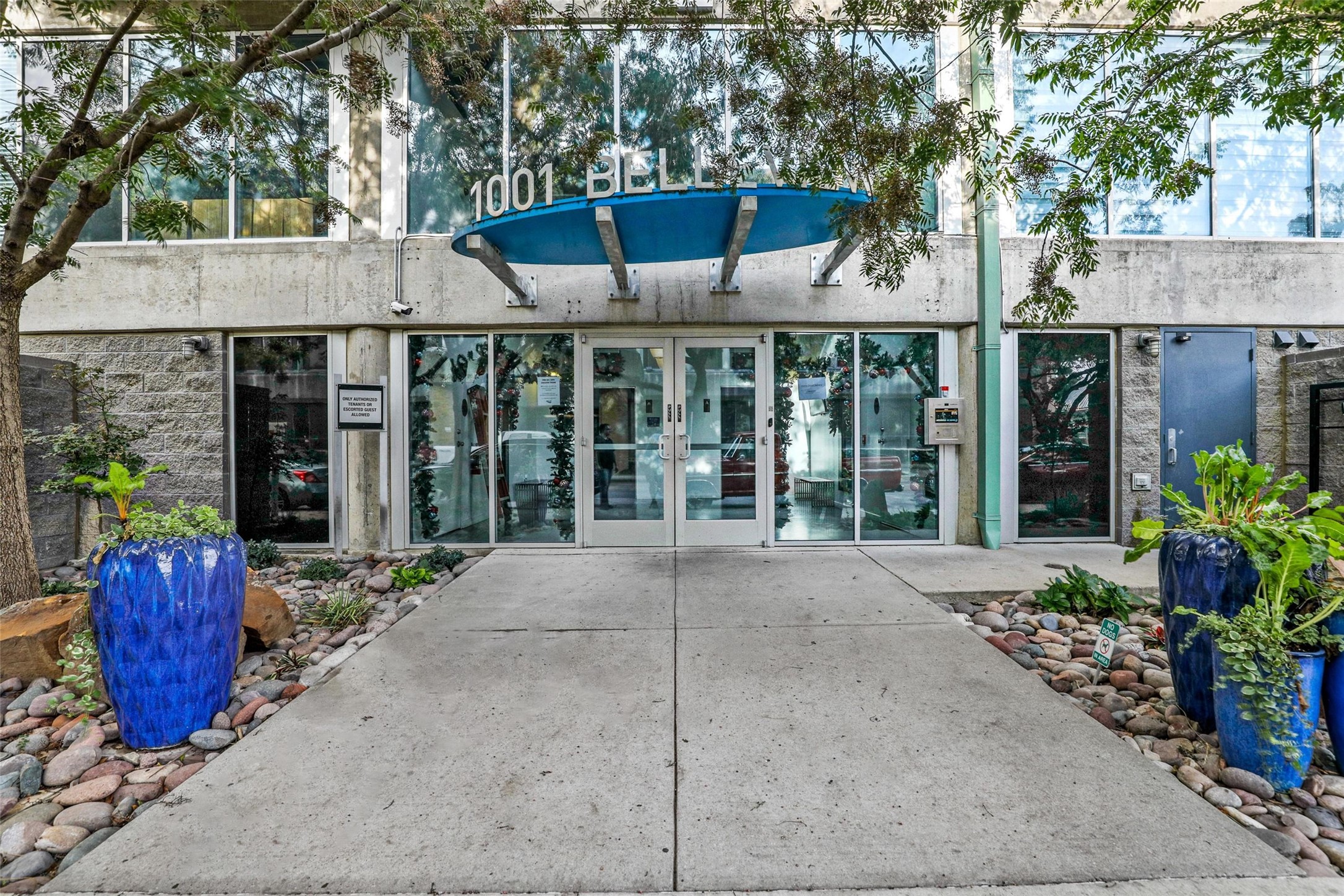 1001 Belleview Street Dallas TX 75215